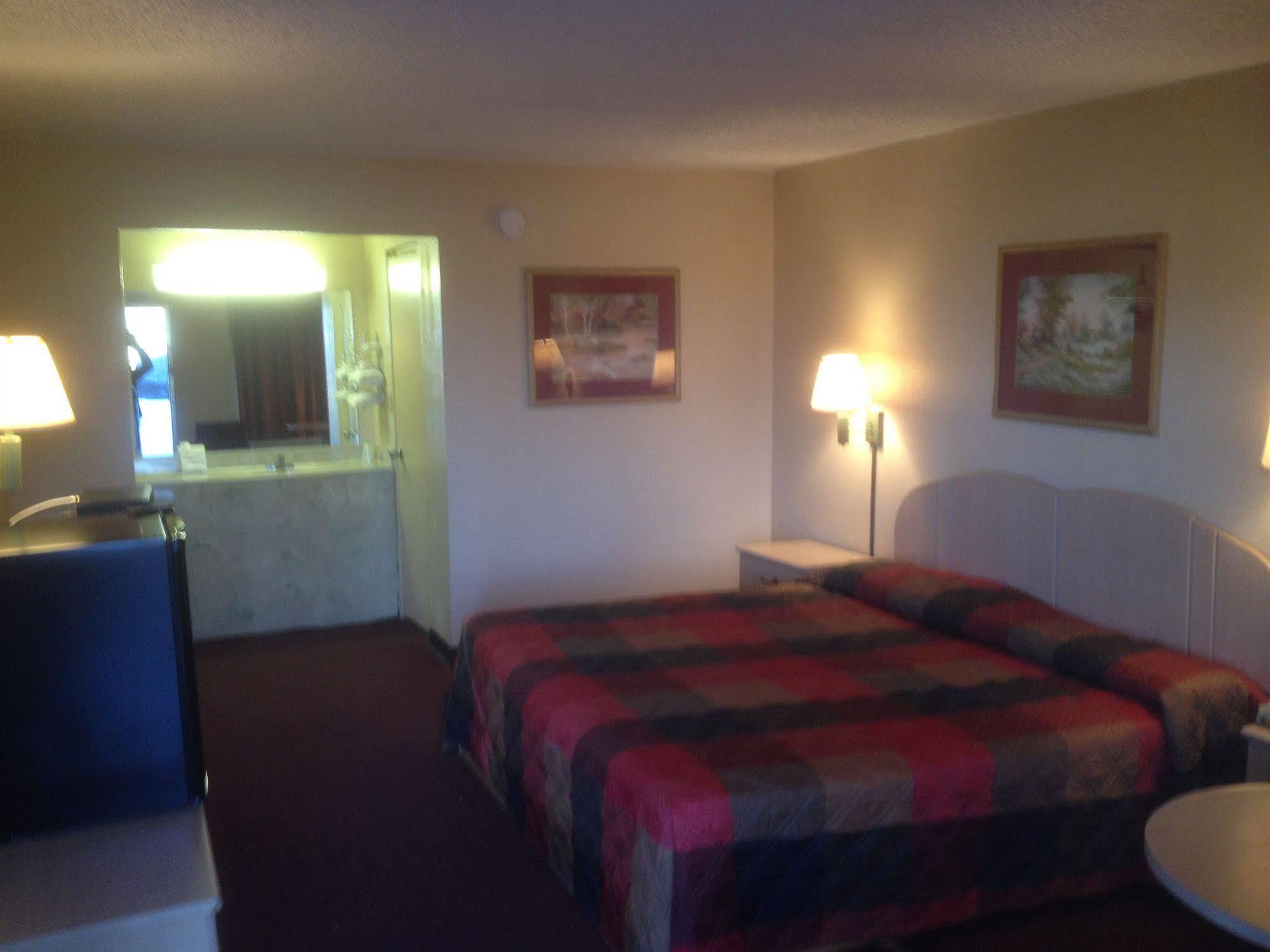 Executive Inn Калгун Екстер'єр фото